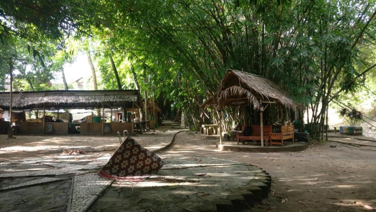 Kebon Pring Floating Resort & Market Бантул Экстерьер фото